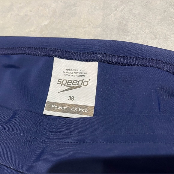 Speedo - Picture 4 of 6